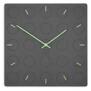 Stenska ura Luxhora Circula Black 9 barv kazalcev