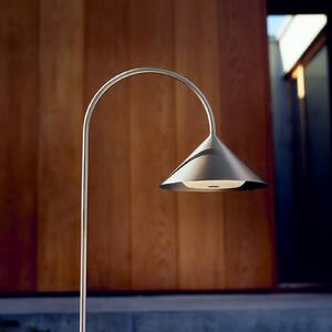 FRANDSEN LED-zemeljska svetilka Grasp, nerjaveče jeklo, 82 cm, IP44, zatemnjen, Kovinska, Nerjaveče jeklo, Dizajn