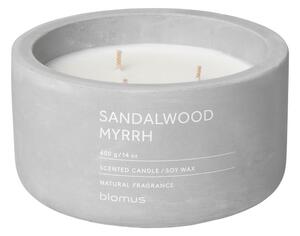 Dišeča sveča iz sojinega voska čas gorenja 25 h Fraga: Sandalwood and Myrh – Blomus