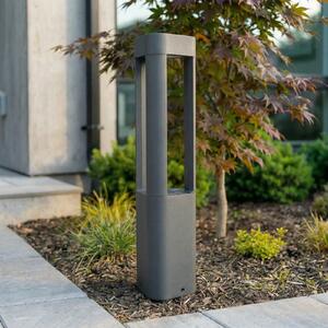 Lucande LED podstavna svetilka Pirron, 50 cm, trikotna, IP54, Črna, Kovina, Sodobni