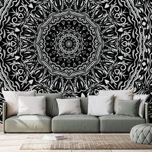 Tapeta Mandala v vintage stilu v črnobeli varianti