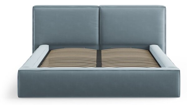 Svetlo modra žametna oblazinjena zakonska postelja s prostorom za shranjevanje in z letvenim dnom 200x200 cm Arendal – Cosmopolitan Design