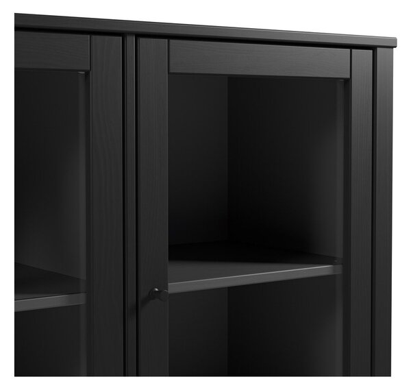 Črna vitrina iz masivnega bora 142x80x40 cm Alessandra – Marckeric