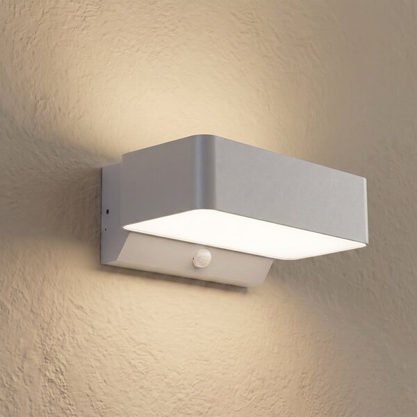 Lindby LED-zunanja stenska svetilka Fando, mat srebrna, senzor, IP44, Kovinska, Aluminij