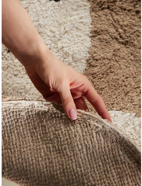 Svetlo rjava pralna/ročno tkana bombažna otroška preproga 93x120 cm Snuggle Bea – Hanse Home