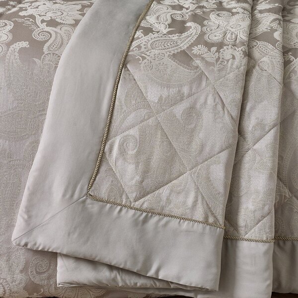 Bež prešito pregrinjalo iz žakarja 240x260 cm Opulent Jacquard – Catherine Lansfield