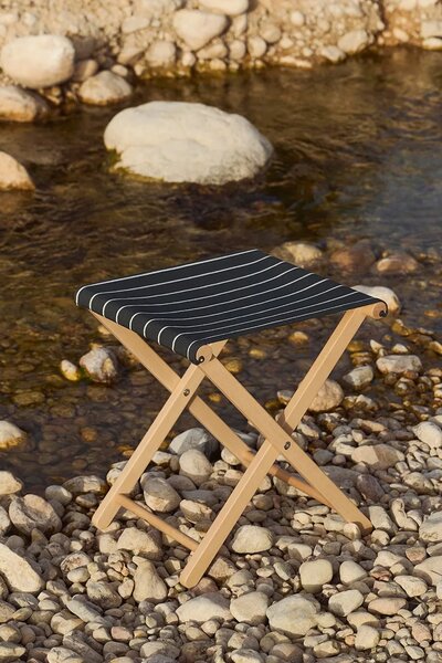 HAY stol iz bukovega lesa 46 x 40 x 37 cm