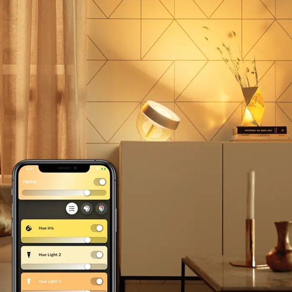 Iris PHILIPS HUE ZATEMNLJIVA NAMIZNA SVETILKA ZLATA RGBW 8719514410732
