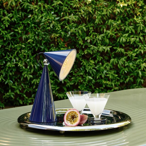 Tom Dixon LED baterijska namizna svetilka Pose, indigo, višina 25 cm, zatemnjen, Modra, Dnevna soba / jedilnica, Plastika, Dizajn