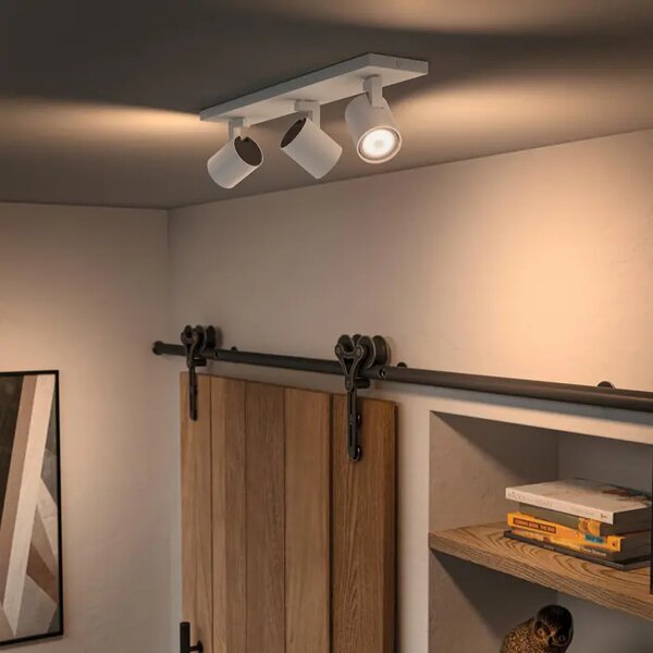 Runner Hue STROPNI REFLEKTOR BELA 3x5W 2200-6500K + DALJINSKI UPRAVLJALNIK 8719514338388