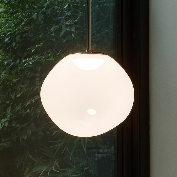 Tom Dixon LED viseča svetilka Melt, Ø 50 cm, opalno/zlata barva, zatemnjen, Bela, Dnevna soba / jedilnica, Plastika, Dizajn