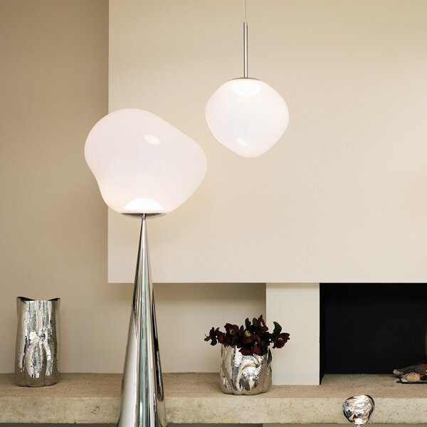 Tom Dixon LED viseča svetilka Melt, Ø 28 cm, opal/zlata barva, zatemnjen, Bela, Dnevna soba / jedilnica, Plastika, Dizajn