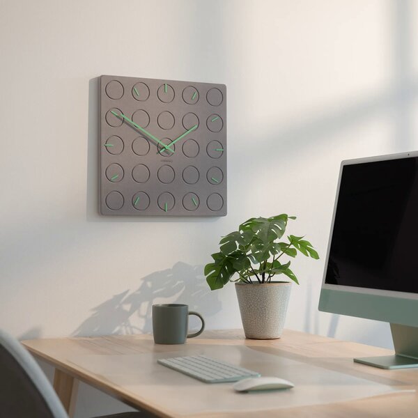 Stenska ura Luxhora Circula Light Grey 11 barv kazalcev