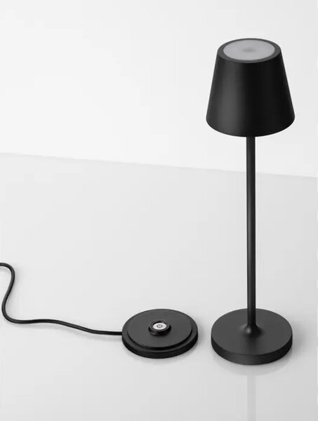 NAMIZNA SVETILKA PETIT \r\nLED 2 W 3,7 V 101 Lm \r\n3000K IP54 ČRNA NL9030715