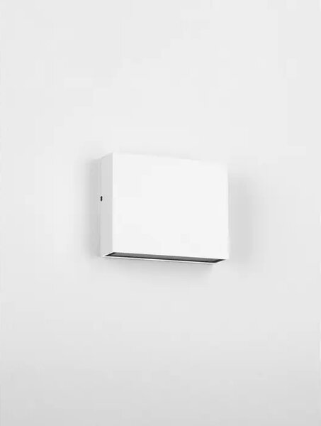 BELA STENSKA SVETILKA TICK \r\nLED 4 W 220–240 V 251 lm \r\n3000K NL9030816