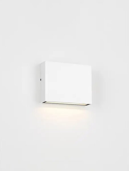 BELA STENSKA SVETILKA TICK \r\nLED 4 W 220–240 V 251 lm \r\n3000K NL9030816
