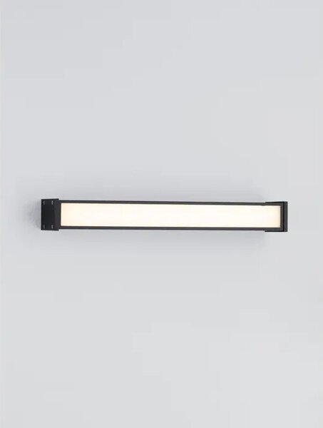 NOVA STENSKA SVETILKA ČRNE TEMPERATURE \r\nLED 21 W 220–240 V 974 lm \r\n3000K IP65 NL9030943
