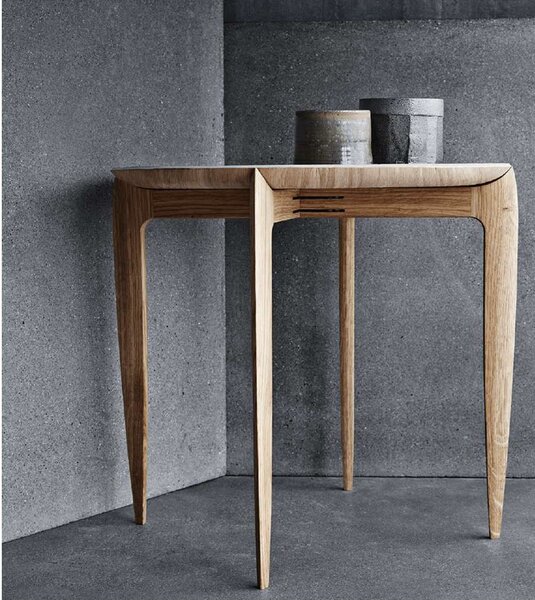 Fritz HansenFritz Hansen - Tray Table Hrast Fritz Hansen