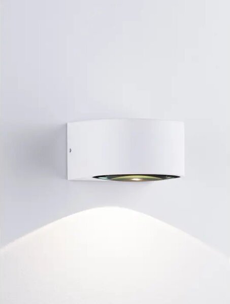 ZUNAN STENSKA SVETILKA OPERA \\r\\nLED 6 W 478 lm \\r\\nIP54 3000K\\r\\n BELA NL9030942