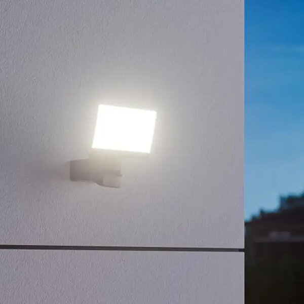 LED ZUNANJA STENSKA SVETILKA XLED HOME 2 BELA/ČRNA XLED HOME 2 SC BK