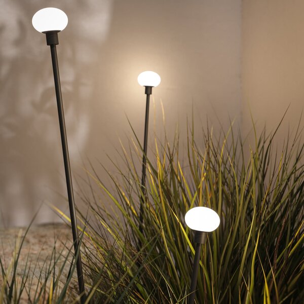 Karman LED-zemeljska svetilka MINUIT, višina 105 cm, črna, IP65, Črna, Aluminij, Dizajn