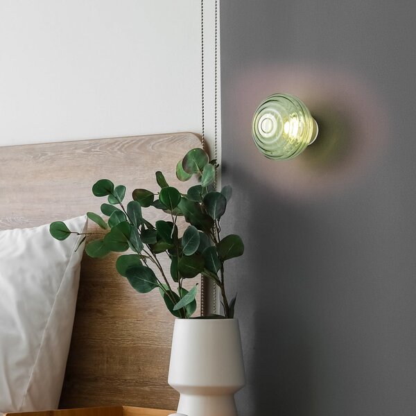 Reality Leuchten LED stenska svetilka Earl, medenina/zelena, steklo, Ø 15,5 cm, zatemnjen, Zelena, Dnevna soba / jedilnica, Kovina