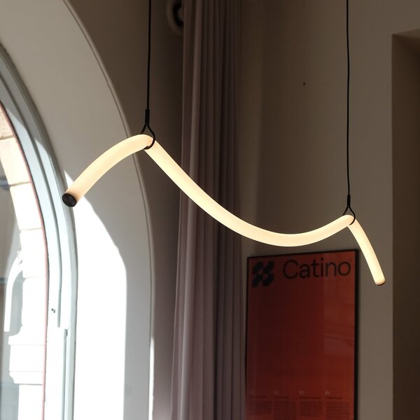 Markslöjd LED obesna svetilka Melt, črna/bela, dolžina 112 cm, zatemnjen, Bela, Dnevna soba / jedilnica, Plastika, Sodobni