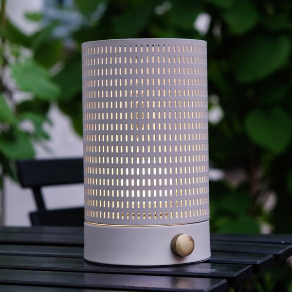 Dyberg Larsen LED-akumulatorska namizna svetilka Mesh, bela, višina 20 cm, zatemnjen, Bela, Dnevna soba / jedilnica, Kovina, Dizajn
