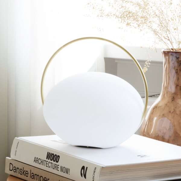 UMAGE LED-akumulatorska namizna svetilka Orbit, bela/medenina, IP44, CCT, zatemnjen, Bela, Dnevna soba / jedilnica, Plastika, Dizajn