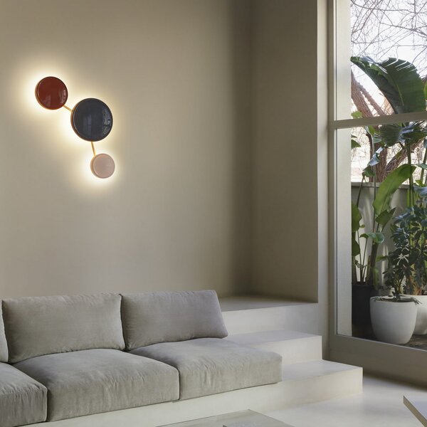 MARSET LED stenska svetilka Caramel, modra, Ø 38 cm, TRIAC, steklo, zatemnjen, Modra, Dnevna soba / jedilnica, Steklo, Dizajn