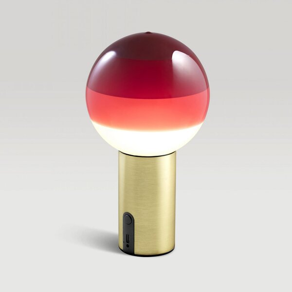 MARSET Akku-Tischlampe Dipping Light, rdeča/medenina, z možnostjo zatemnitve, zatemnjen, Rdeča, Dnevna soba / jedilnica, Steklo, Dizajn
