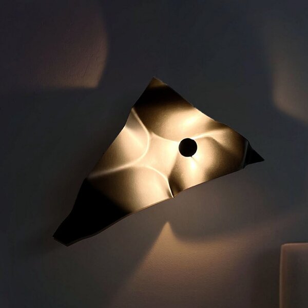 Knikerboker LED stenska svetilka Zona d'ombra, rjava, 79 cm, zatemnjen, Rjava / rjasta, Dnevna soba / jedilnica, Kovina, Dizajn