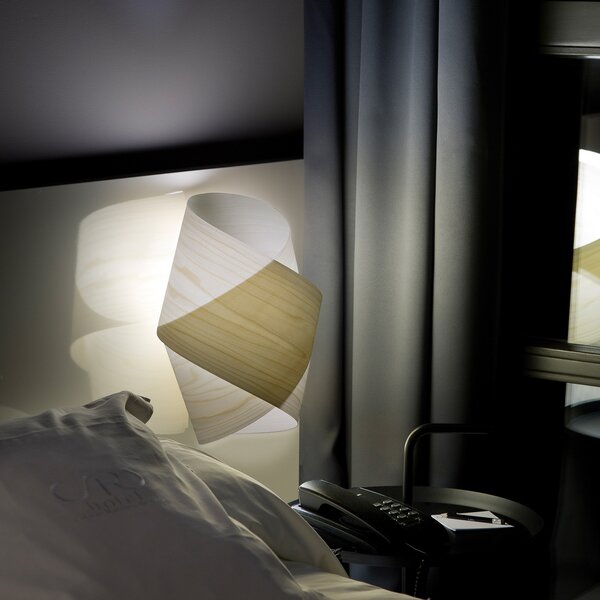 LZF LAMPS stenska svetilka Orbit, slonokoščena, širina 19 cm, les, zatemnjen, Bež, Dnevna soba / jedilnica, Les, Dizajn