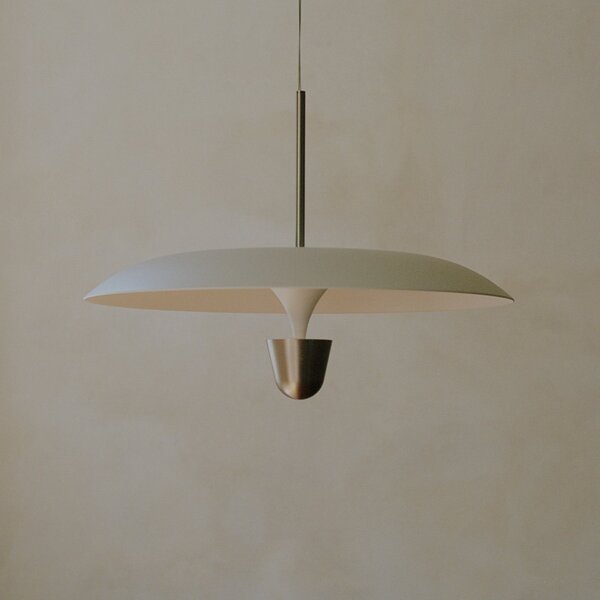 New Works LED-visoka svetilka Kantarell, Ø 55 cm, nikelj, zatemnjen, Bela, Dnevna soba / jedilnica, Kovina, Dizajn
