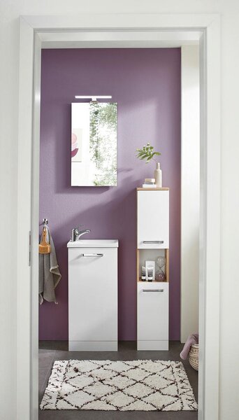 SREDNJE VISOKA OMARA 25/130/20 cm