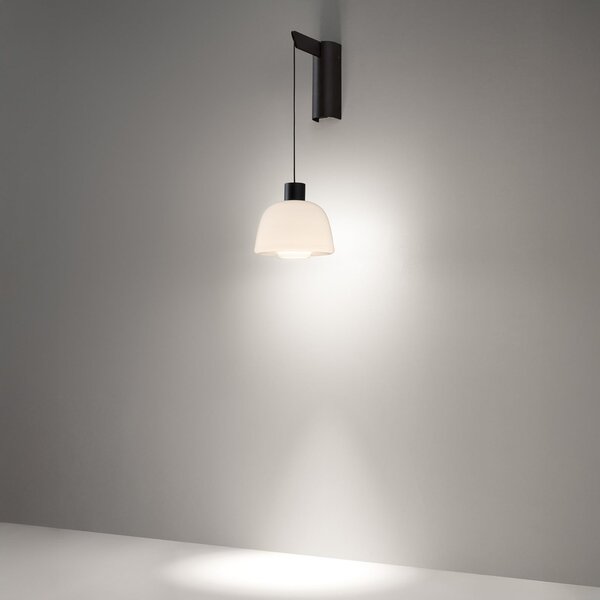 Bover LED stenska svetilka Drep A/01, opalno bela, steklo, 2700 K, Bela, Dnevna soba / jedilnica, Steklo, Dizajn