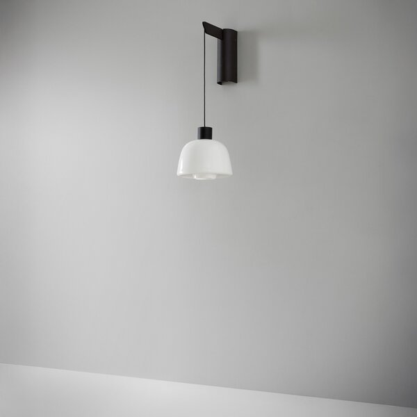 Bover LED stenska svetilka Drep A/01, opalno bela, steklo, 2700 K, Bela, Dnevna soba / jedilnica, Steklo, Dizajn