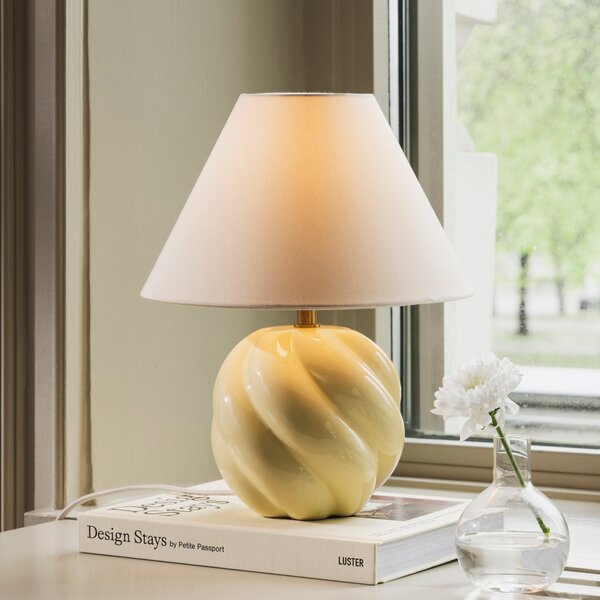 Globen Lighting namizna svetilka DAHLIA, bež/rumena višina 31 cm, Bež, Dnevna soba / jedilnica, Tkanine / tekstil