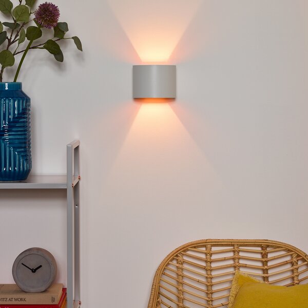Lucide Xio LED stenska svetilka, širina 13 cm, bela, zatemnjen, Bela, Dnevna soba / jedilnica, Kovina, Sodobni