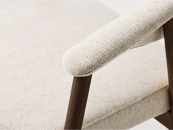 Kremno beli jedilni stoli v kompletu z nasloni za roke 2 ks iz masivnega hrasta Elk – Unique Furniture