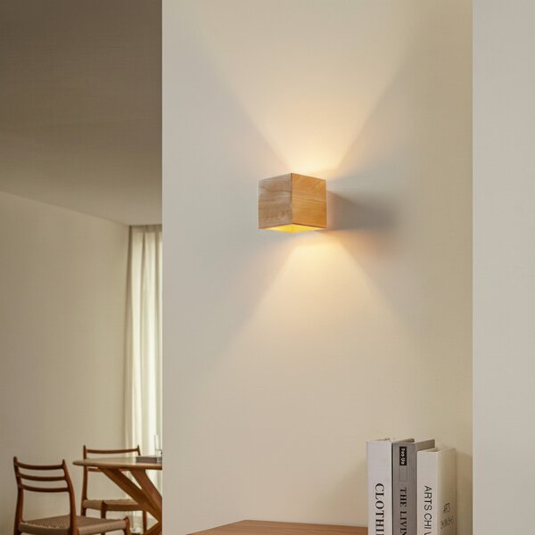 SOLLUX LIGHTING Stenna svetilka Ara kot kocko iz lesa, zatemnjen, Les, Dnevna soba / jedilnica, Les, Sodobni, Stenska vtičnica zgoraj / spodaj