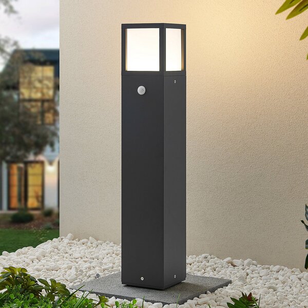 Lucande Lucidna LED luč za osvetlitev poti Dewari, detektor gibanja, 65 cm, IP54, Siva, Aluminij, Sodobni