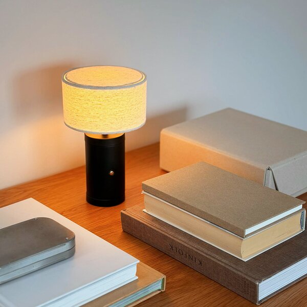 Dyberg Larsen LED-akumulatorska namizna svetilka Mellow, črna, 23 cm, zatemnjen, Črna, Dnevna soba / jedilnica, Les, Skandinavski