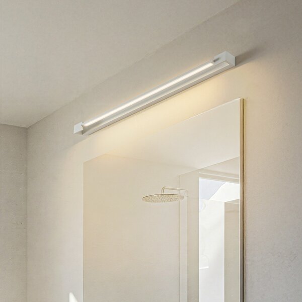 Arcchio LED stenska svetilka Jora, 90 cm, bela, vrtljiva, IP44, Bela, Kopalnica, Aluminij, Sodobni