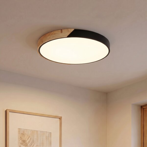 PRIOS LED stropna svetilka Lynorri, Ø 52 cm, črna, leseni vzorec, Črna, Dnevna soba / jedilnica, Plastika, Sodobni