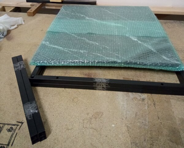 AKCIJA Konferenčna mizica s ploščo v marmor dekorju ROSSI B 60x60 črna II. kakovost