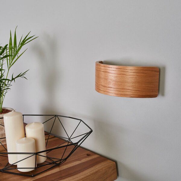 Lindby LED stenska svetilka Rafailia, širina 23 cm, les, 3.000 K, Les, Dnevna soba / jedilnica, Les, Sodobni