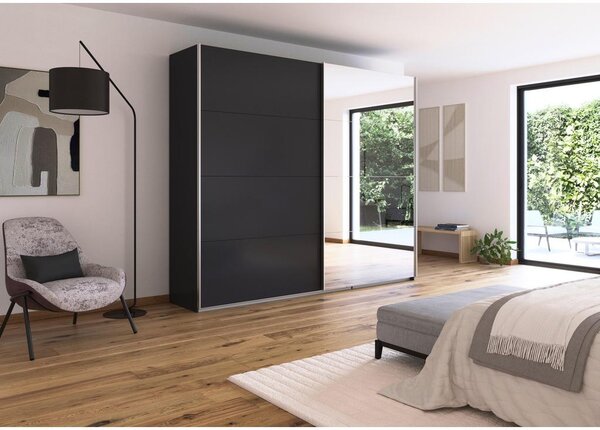 Modern Living Omara Z Drsnimi Vrati Feldkirch, Siva