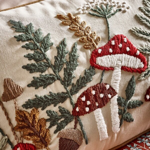 Bombažna okrasna blazina 30x50 cm Embroidery Woodland – Catherine Lansfield