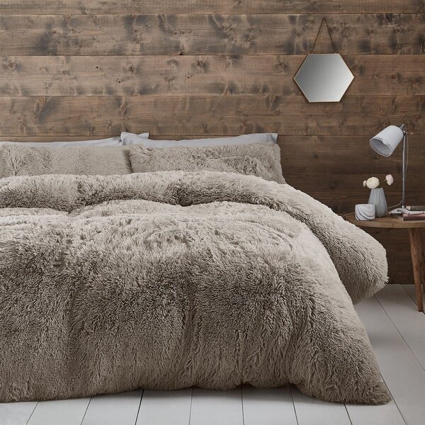 Rjava posteljnina za zakonsko posteljo iz mikropliša 200x200 cm Cuddly – Catherine Lansfield